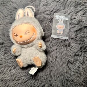 Labubu Have a Seat - Hehe